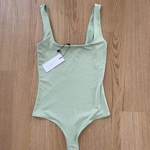 Dynamite Nessa Sculpt Sleeveless Bodysuit - Spring Matcha Green, XXS